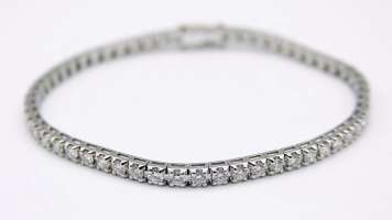 Bracciale in oro bianco con diamanti ct3,15 F Vs